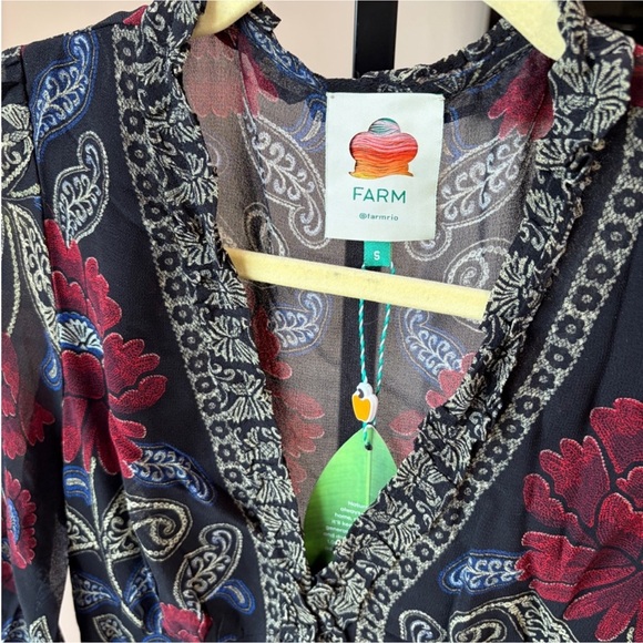 Farm Rio: Black Valentina Ruffled Long Sleeve Midi Dress - Picture 12 of 14